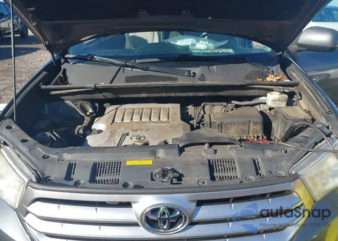 2012 Toyota Highlander Base V6 из США, поврежденный, VIN 5TDBK3EH5CS122454